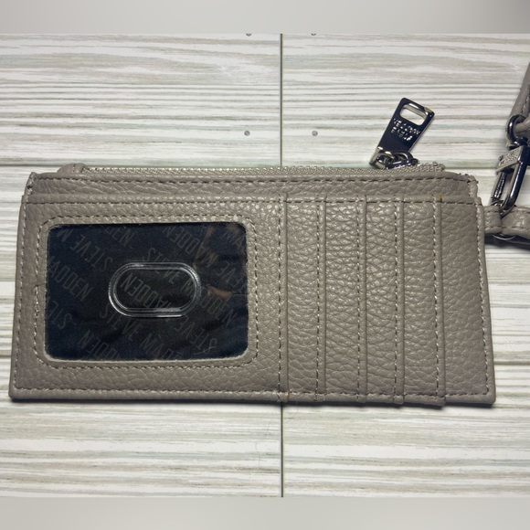 Steve Madden cardholder zippered wristlet NWOT - Picture 2 of 4